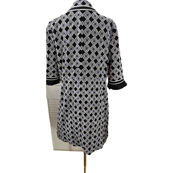 NWT $268 T Tahari Coat Long Line Jacket Embroidered Black White Size Large NEW - Picture 2 of 8